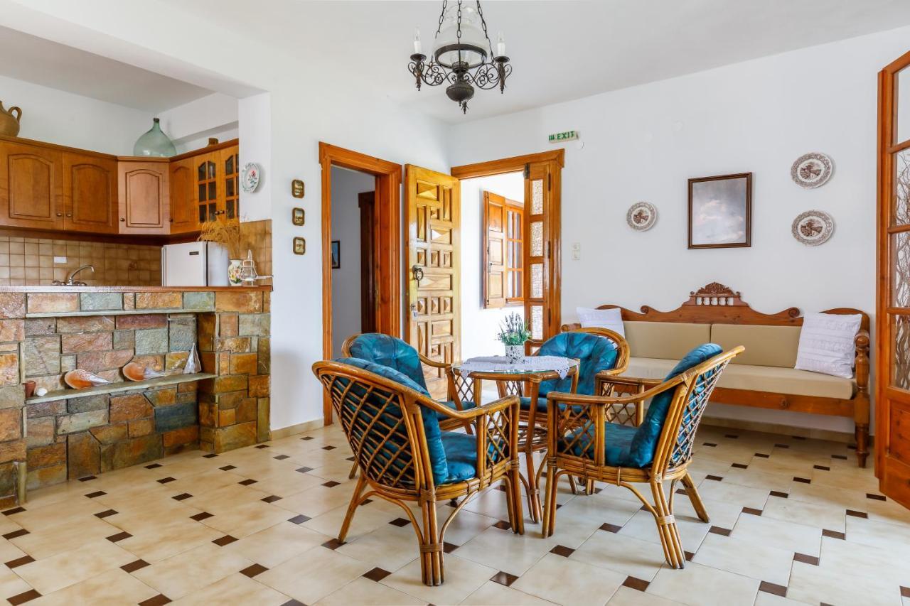 Ourania Apartment Skopelos Exterior foto