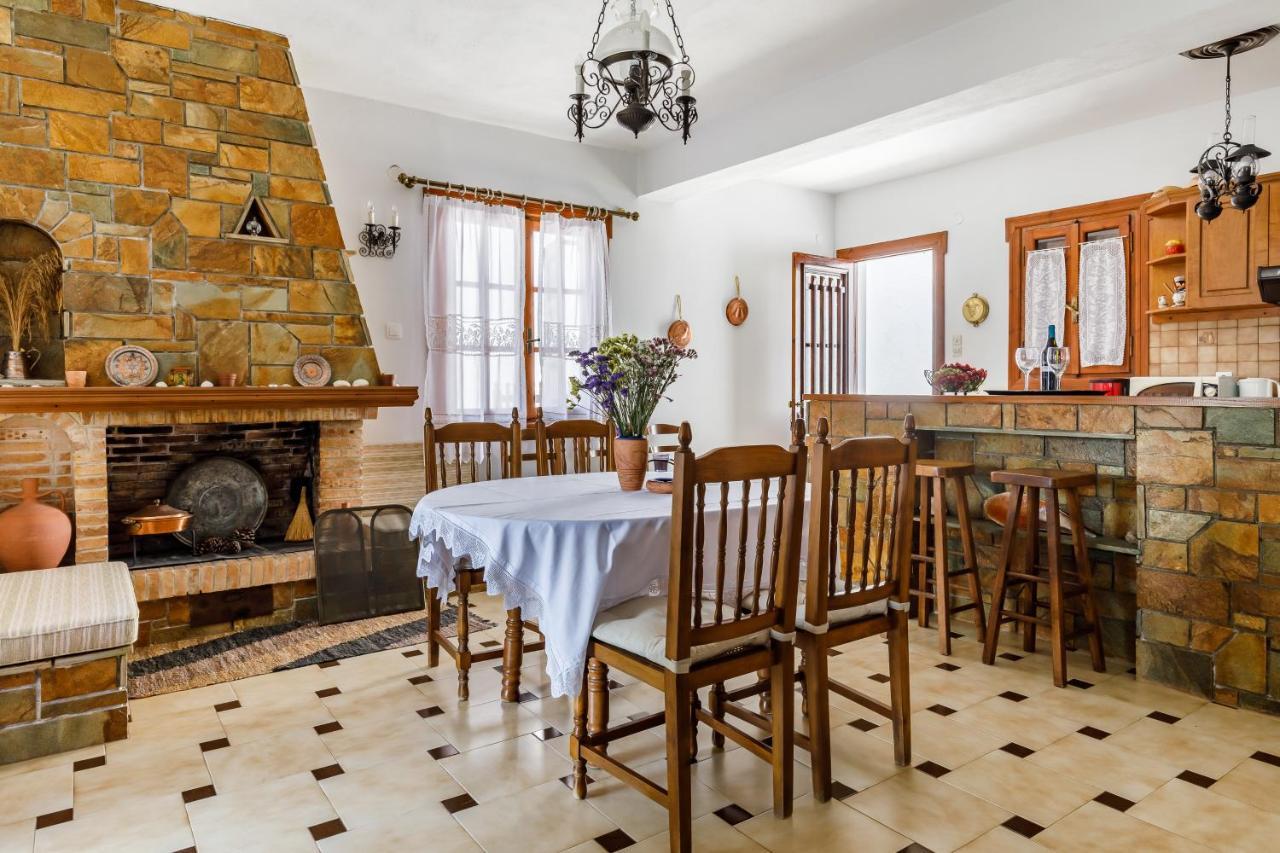 Ourania Apartment Skopelos Exterior foto