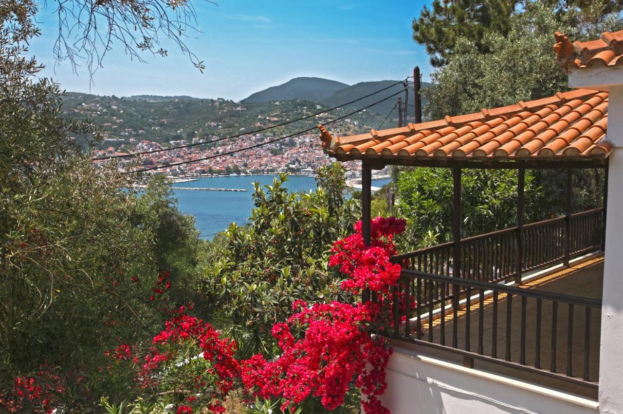 Ourania Apartment Skopelos Exterior foto